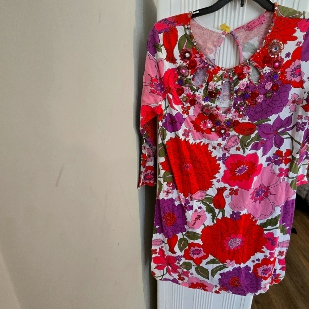 Gorgeous Top.